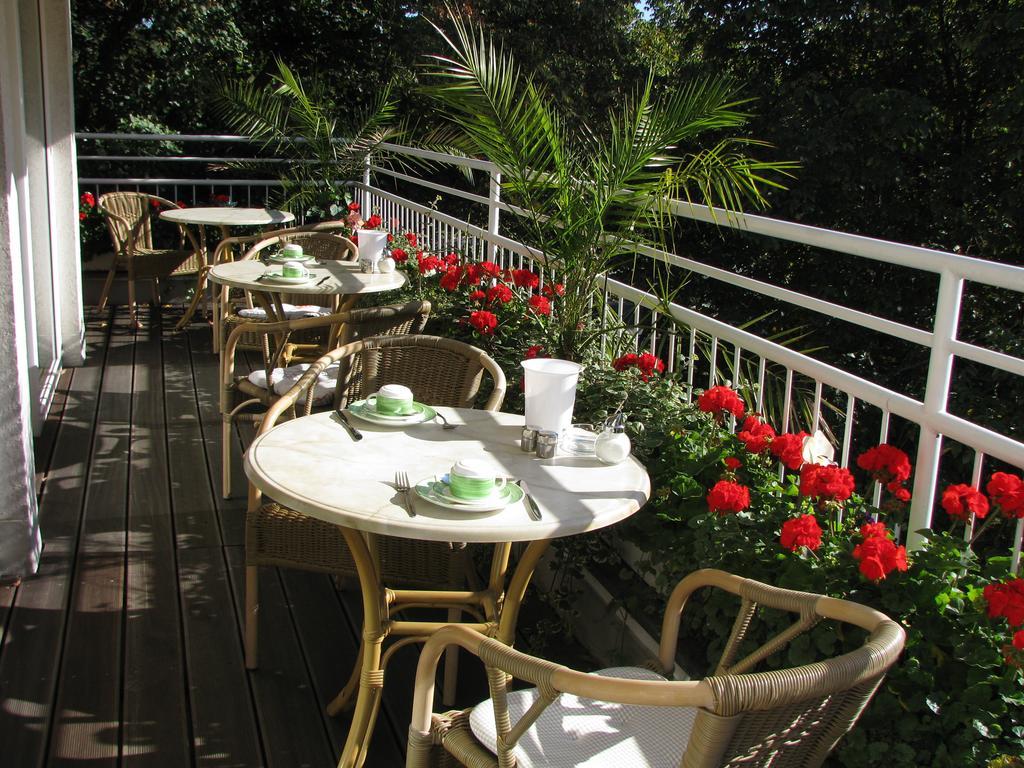 Hotel Haus Bismarck Berlin Bagian luar foto