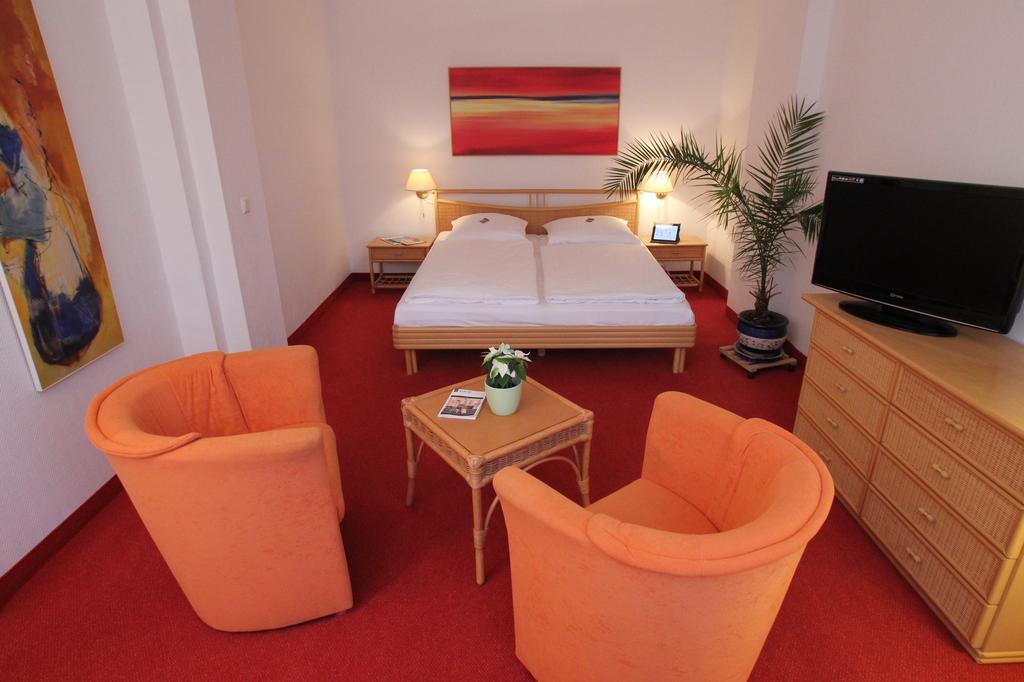 Hotel Haus Bismarck Berlin Bagian luar foto