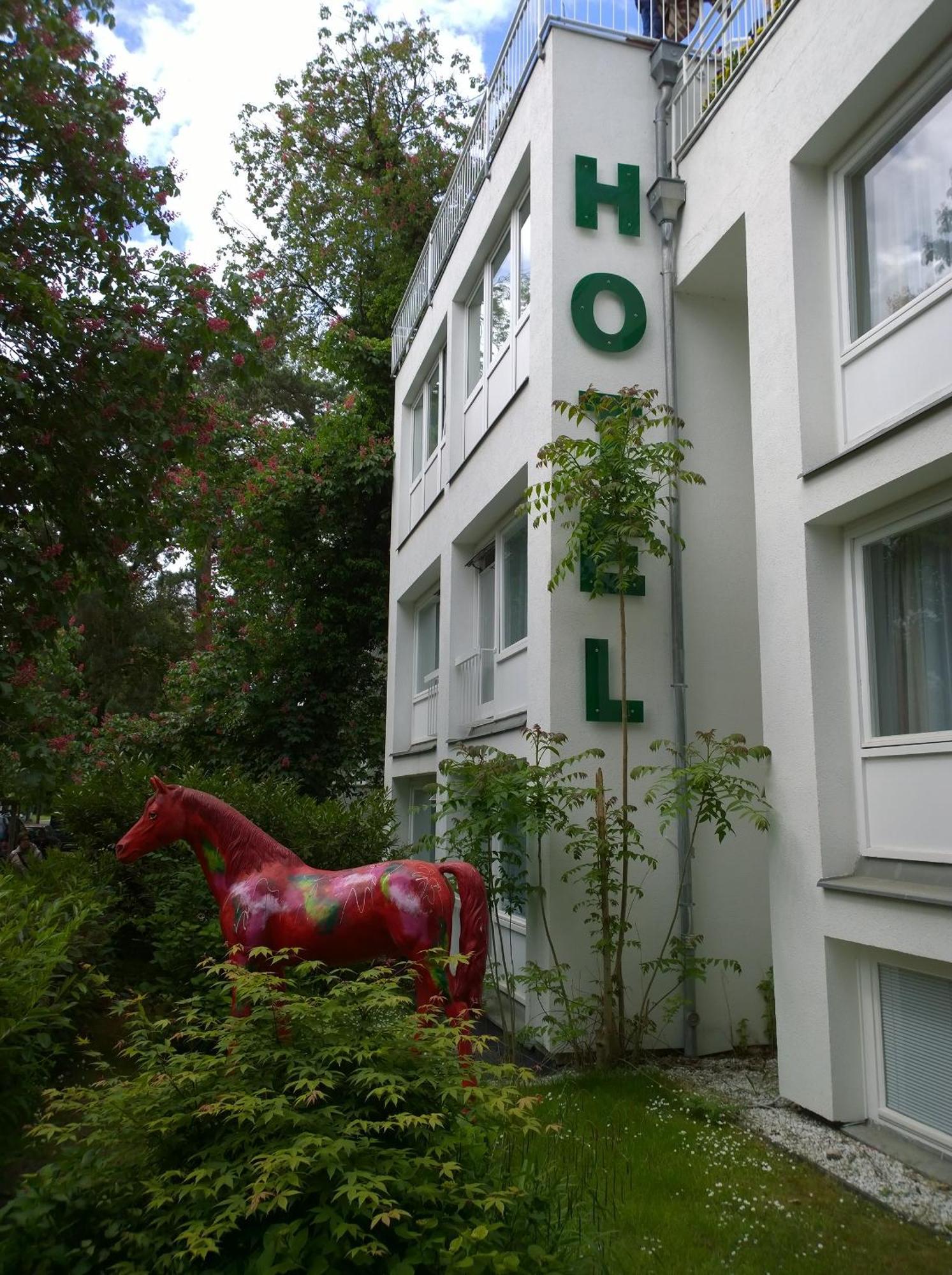 Hotel Haus Bismarck Berlin Bagian luar foto