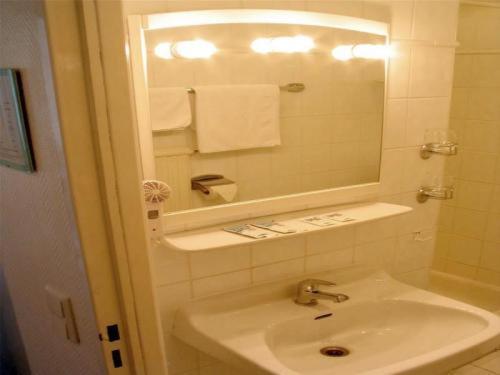 Hotel Haus Bismarck Berlin Bagian luar foto